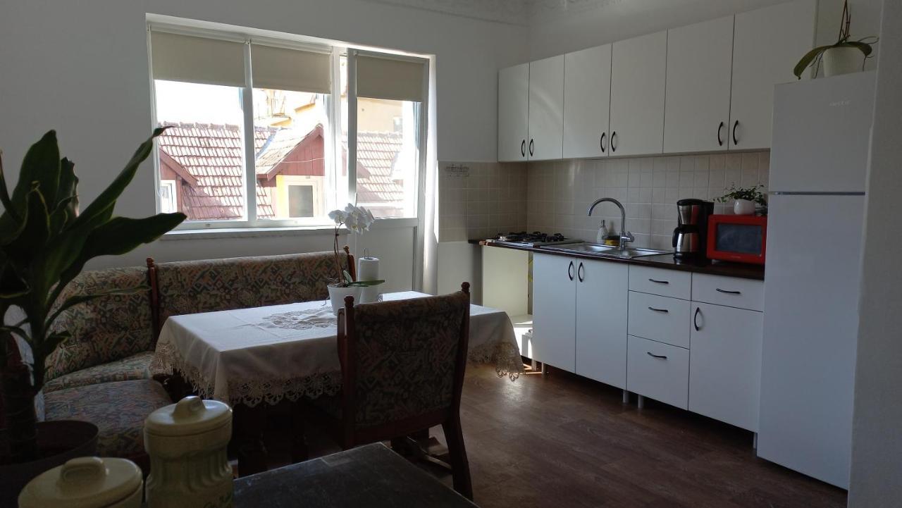 Dove Apartment 锡比乌 外观 照片