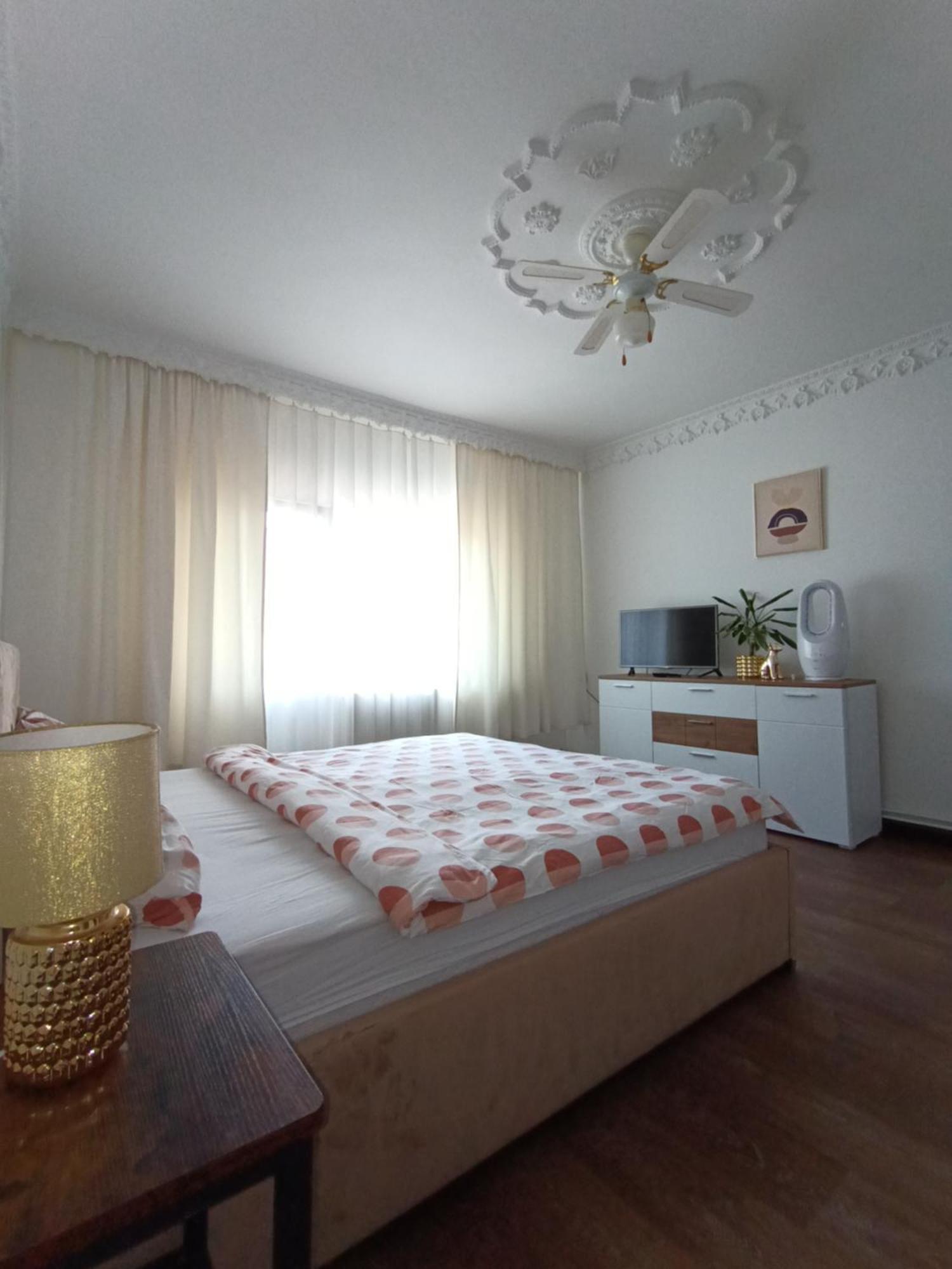 Dove Apartment 锡比乌 外观 照片
